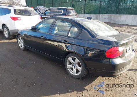 2007 BMW 328Xi z USA, uszkodzony, nr VIN WBAVC93567KX56033